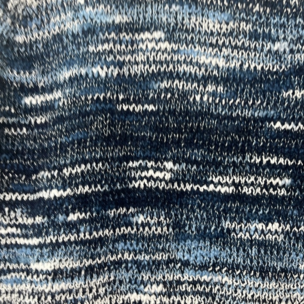 Old Navy Blue and White Knit‎ Sweater Size Large - Picture 3 of 6